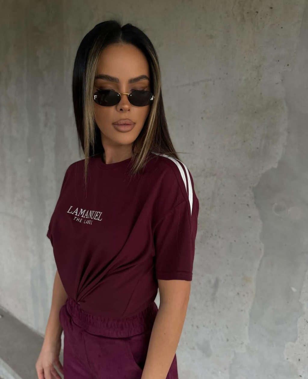 T-shirt z lampasami La Manuel Shoot bordowy